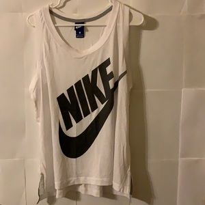 Nike tank